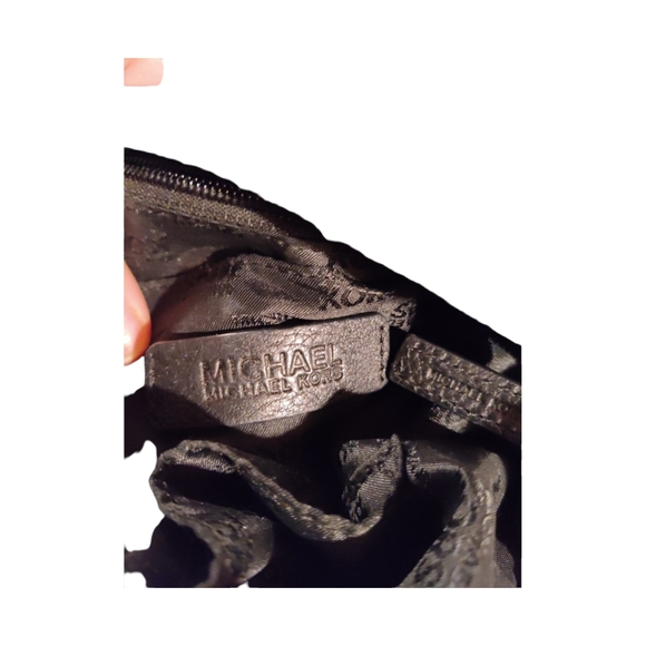 Michael kors large black pebbled handbag - Picture 4 of 10